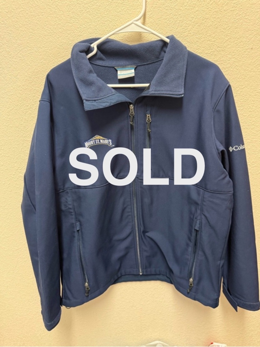 Columbia Men's Ascender Softshell Jacket Sz L, Water & Wind Resistant, Navy Blue